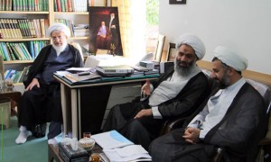 4-سفر-به-استان-یزد-پیگیری-وضعیت-حوزه-های-علمیه-و-دیدار-با-آیت-الله-محمد-رضا-ناصری-امام-جمعه-و-نماینده-ولی-فقیه-در-استان-یزد1